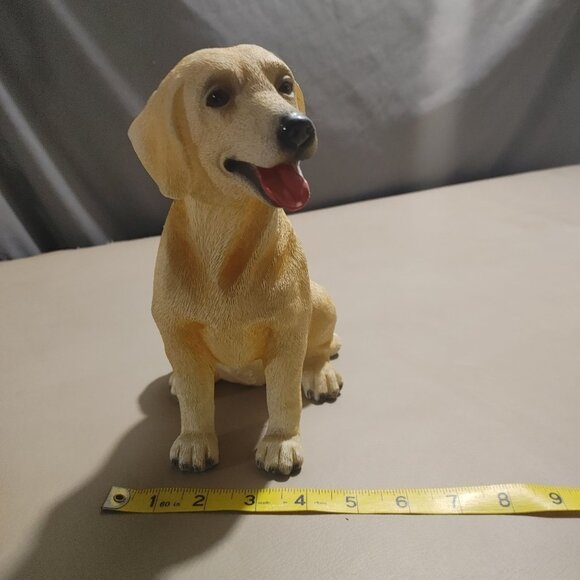 Vintage Yellow Labrador Dog Figurine 9 inches Painted Resin Collectible Statue - Picture 2 of 8